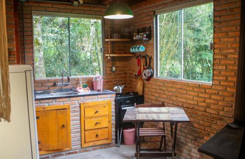Cambara do Sul Cabin | Pet and Child Friendly Retreat at Cabana na Floresta