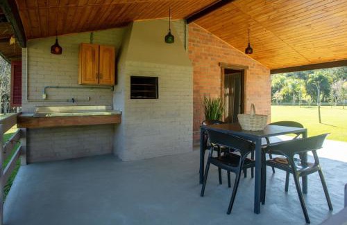 Farroupilha House | Pet-Friendly Retreat at Cabana no Campo Caminho do Salto
