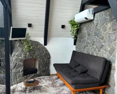 Baependi Ski Chalet | Scenic Cabana Raízes: A-Frame with Mountain Views
