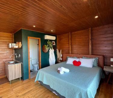Anitapolis Cabin | Romantic Getaway at Cabana Romântica with Hot Tub & Breakfast