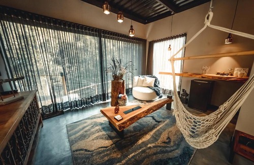 Correas Cabin | Discover Cabana Secreta: Oceanfront Bliss & Top-Rated Stay