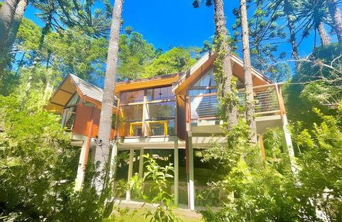 Campos do Jordao House | Idyllic Cabana Suspensa Amidst Nature - 9.8/10 Guest Rating