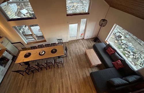 Aiud House | Family-Friendly Retreat at Cabana Tudor in a Prime Location