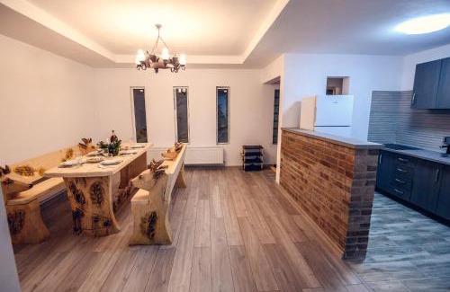 Ranca Villa | Cabana Zabet: Pet-Friendly Retreat with Impressive 9/10 Rating