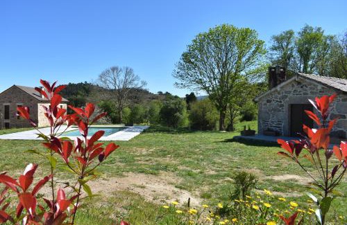 Pontevea House | Tranquil Cabanas do Carpinteiro in Santiago de Compostela