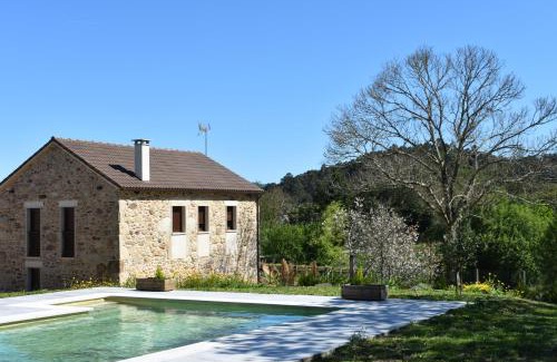 Pontevea House | Tranquil Cabanas do Carpinteiro in Santiago de Compostela