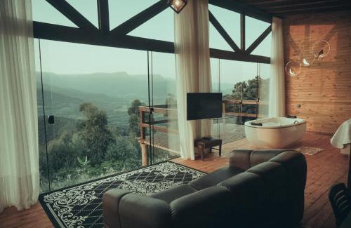 Mampituba Cabin | Enchanting Cabanas Nos Canyons with Hot Tub & Breakfast