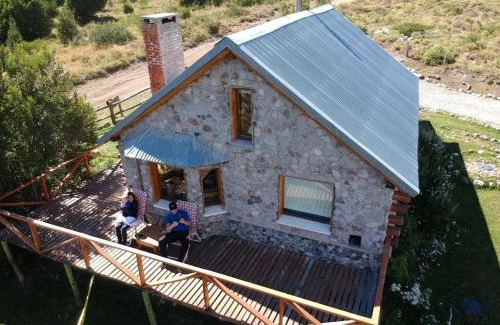 Meliquina Cabin | Family-Friendly Cabanas Peumahue with Kitchen Access