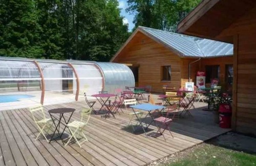Bar-sur-Aube Cabin | Relaxing Cabane with Pool and Pet-Friendly Amenities