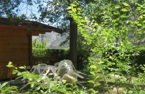 Trevelez Cabin | Welcoming Cabane 3 Étoiles with Pool & Family-Friendly Amenities