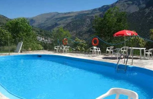 Trevelez Cabin | Relaxing Retreat with Pool & Spa - Perfect for Families