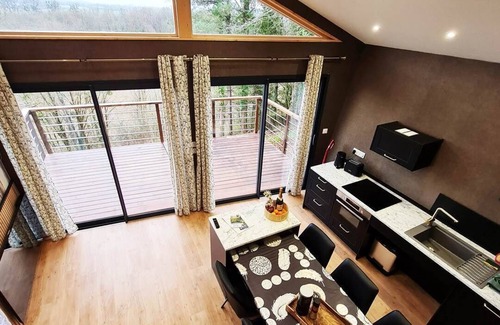 Paroisse Saint-Vincent-de-Paul Ski Chalet | Stunning Cabane with Exceptional Views in Dole