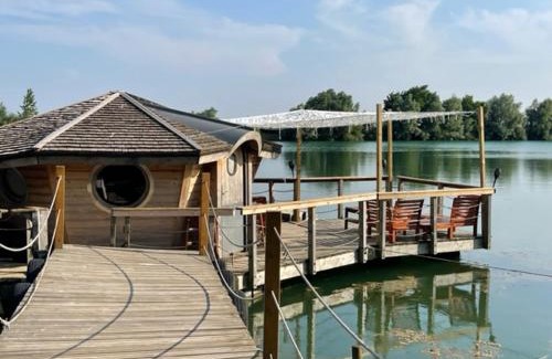 Varanges Ski Chalet | Unique Floating Cabane Millenium with Family-Friendly Amenities
