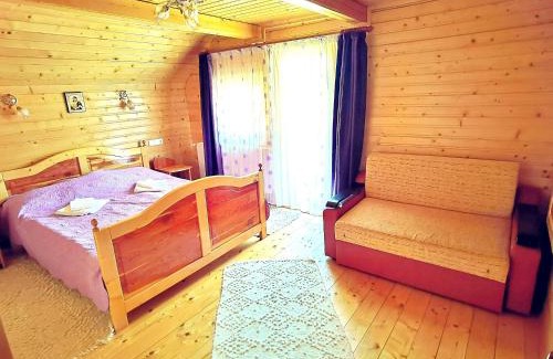Marisel House | Guest Rated 10/10 at Cabanele FloriCrin - Family-Friendly Stay