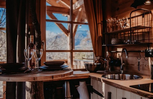 Gap Cottage | Discover Cabanes du Dauphiné - Manuela: Pet-Friendly Retreat