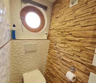 Paroisse Saint-Vincent-de-Paul Ski Chalet | Pet-Friendly Retreat at Cabanes du Domaine des Fées