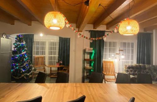 Intorsura Buzaului House | Guest Rated: 9.8 at Cabanita with Pool & Family Amenities