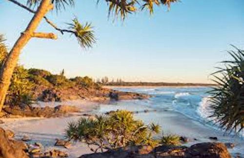 Bogangar House | Beachfront Cabarita Reef House with Pool and Family-Friendly Fun