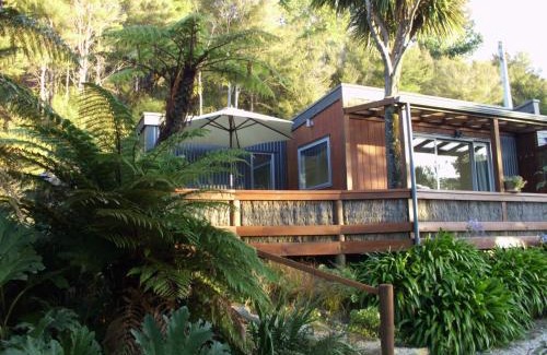 Parapara Ski Chalet | Exceptional Cabbage Tree Chalet: 4-Star Rated Getaway