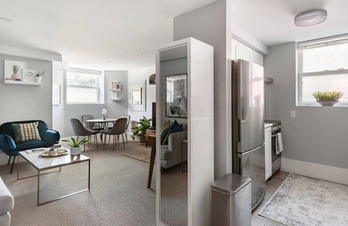 Cabbagetown House | Cabbagetown Designer Oasis - Unwind in Style