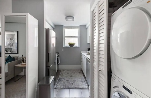 Cabbagetown House | Cabbagetown Designer Oasis - Unwind in Style