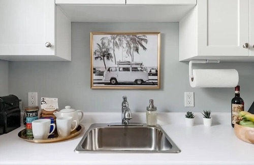 Cabbagetown House | Cabbagetown Designer Oasis - Unwind in Style