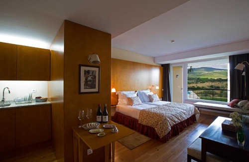 Portalegre House | Inviting Cabecas do Reguengo: Oceanfront Retreat with Pool