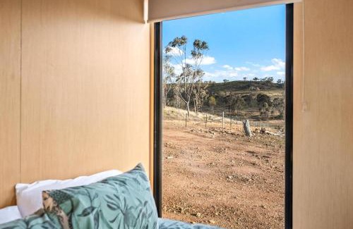 Windeyer House | Cozy Cabernet Tiny House: Perfect for Families, Rated 8.7