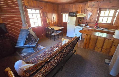 Mayhill Cabin | Cabin 1 at Lazy Day Cabins