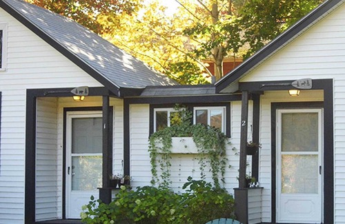 Otter Creek Cabin | Unforgettable Cabin 1 at Otter Creek Inn - Pet Friendly Retreat