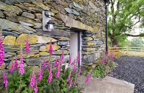 Penrith Cottage | Cozy Cottage Retreat with Kitchen for 2 Guests
