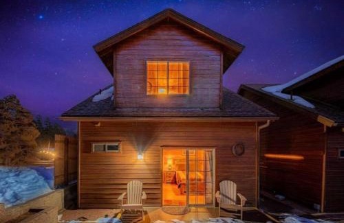 Christopher Creek Ski Chalet | Pet-Friendly Cabin #1 Buffalo Herd with Game Room & Pool