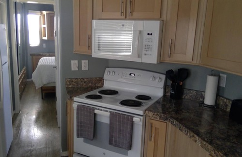 Los Fresnos Cabin | Cozy Cabin 1 with Inclusive Resort Amenities for Families