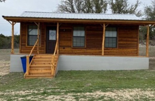 Hamilton Cabin | Experience Cabin 13: Top-Rated Stay with Breakfast Included