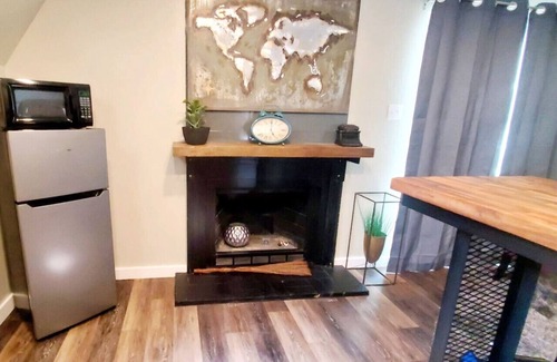 Glenwood Springs Cabin | Cozy A-Frame Cabin 14 with Kitchen & Spa Amenities