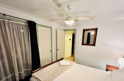 Salisbury Cabin | Cabin 14A Barrington Guest House