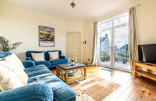 Austwick Cottage | Cabin ∙ 2 bedrooms ∙ 4 guests