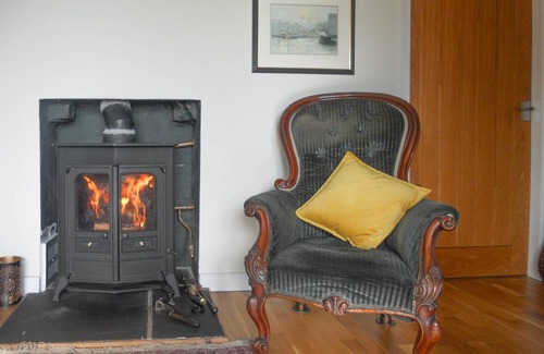 Gartmore Cottage | Lake View Cottage for 4 - Child Friendly & Top Rated
