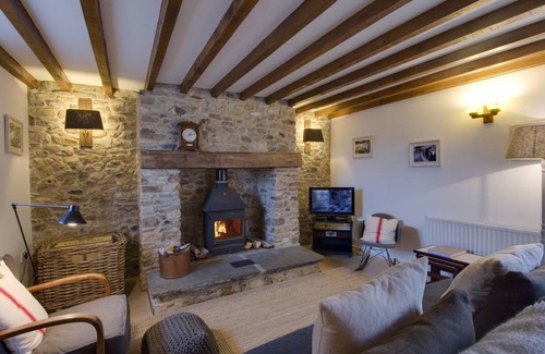 Monkton Cottage | Cozy 2-Bedroom Cottage for Families and Pets - Rated 10/10