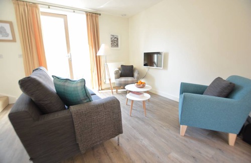 Southwold Cottage | Cozy Oceanfront Cottage with 2 Bedrooms for Four Guests