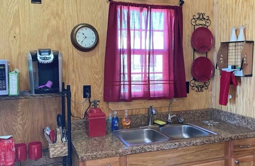 Bridgeport Cabin | Cabin 2: Cozy Comfort by the Lake—Your Perfect Bridgeport Getaway