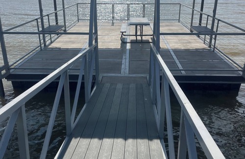 Bridgeport Cabin | Cabin 2: Cozy Comfort by the Lake—Your Perfect Bridgeport Getaway