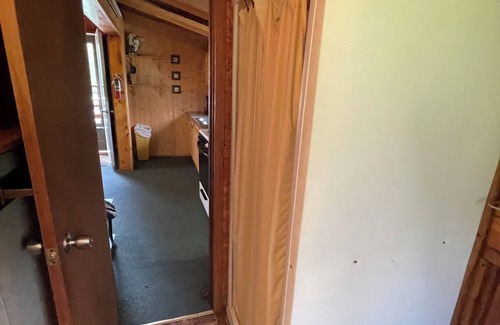 Ely Cabin | Family-Friendly Cabin with Boat Access and Ocean Views