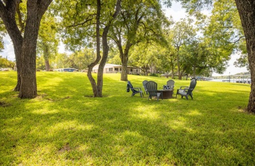 Burnet Cabin | Cozy Cabin 3: Relax by the Pool and Arcade