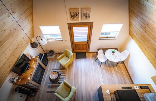 Stevenson Cabin | Pet-Friendly Cottage 3: A-Frame Retreat with Spa Amenities