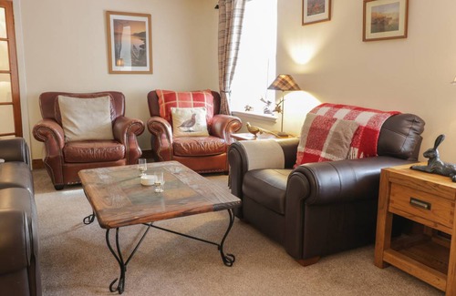 Coldstream Cottage | Spacious 4-Bedroom Cottage for Families and Groups