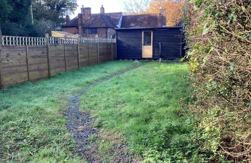Fairseat Bed & Breakfast | Eco-Friendly Cabin 4: Breakfast and Hot Tub Awaits You