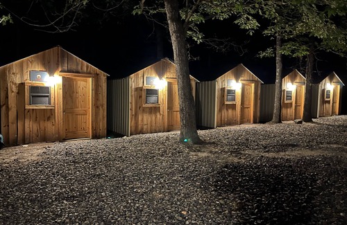 Hatfield RV Rental | Cozy Cabin 4 - Mountain Retreat with Lake Views & Breakfast