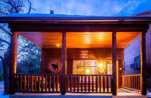 Christopher Creek Ski Chalet | Inviting Black Bear Cabin #5 - Pet Friendly with Game Room