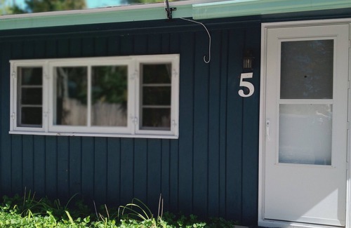 Grayling Cabin | Cozy Stay at Cabin #5 - Mill Pond CT with Pet-Friendly Perks